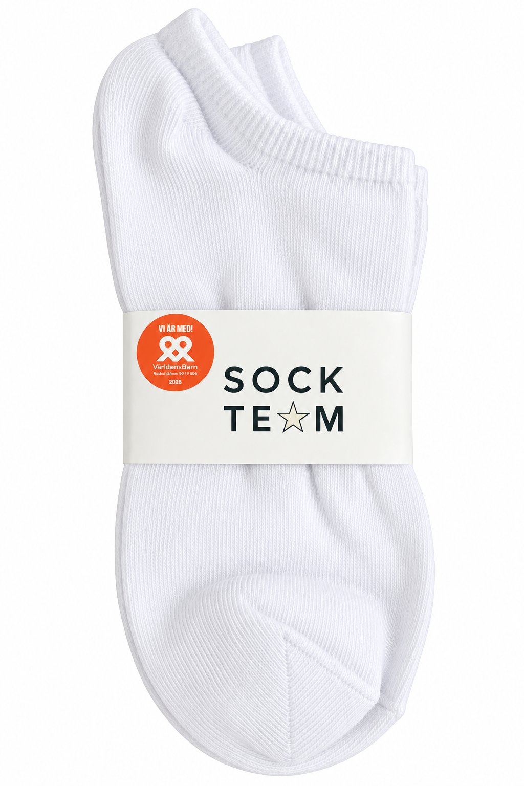 Vita Sockteam-ankelstrumpor med Världens Barn-märke på förpackningen